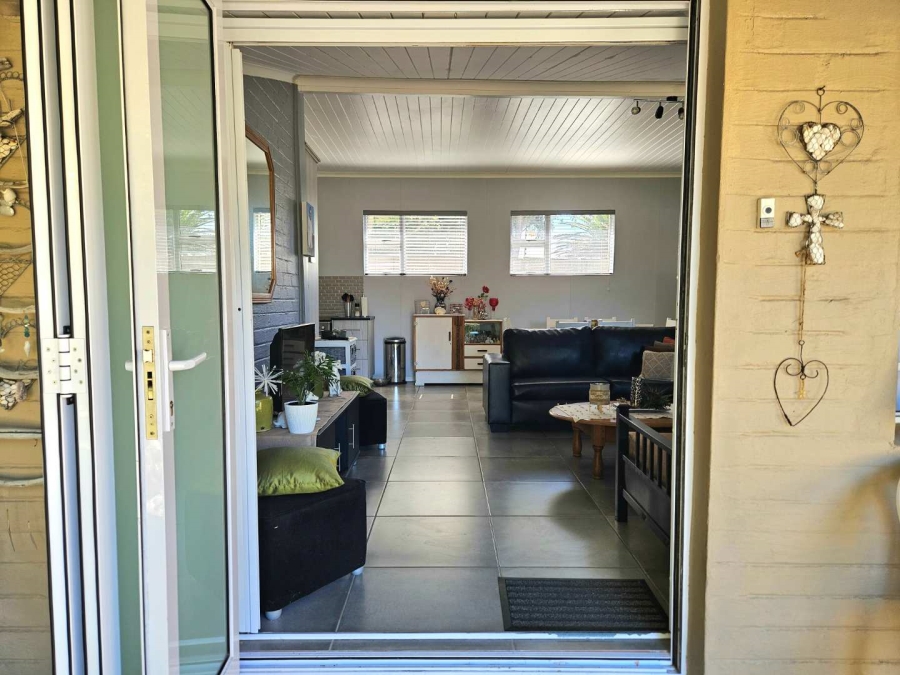 4 Bedroom Property for Sale in Pearly Beach Western Cape